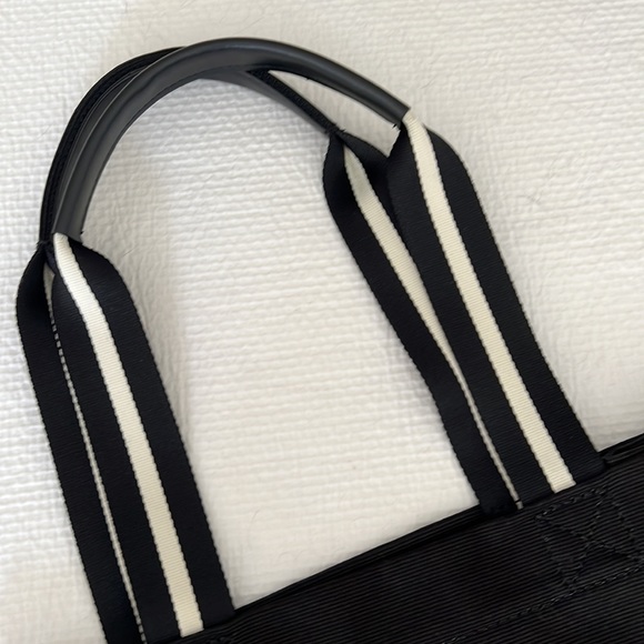 Marc Jacobs Tote Bag - Picture 3 of 5